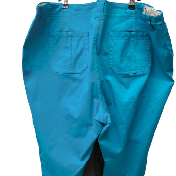 CJ Banks Teal Blue Capri Pants size 22 - Picture 3 of 4